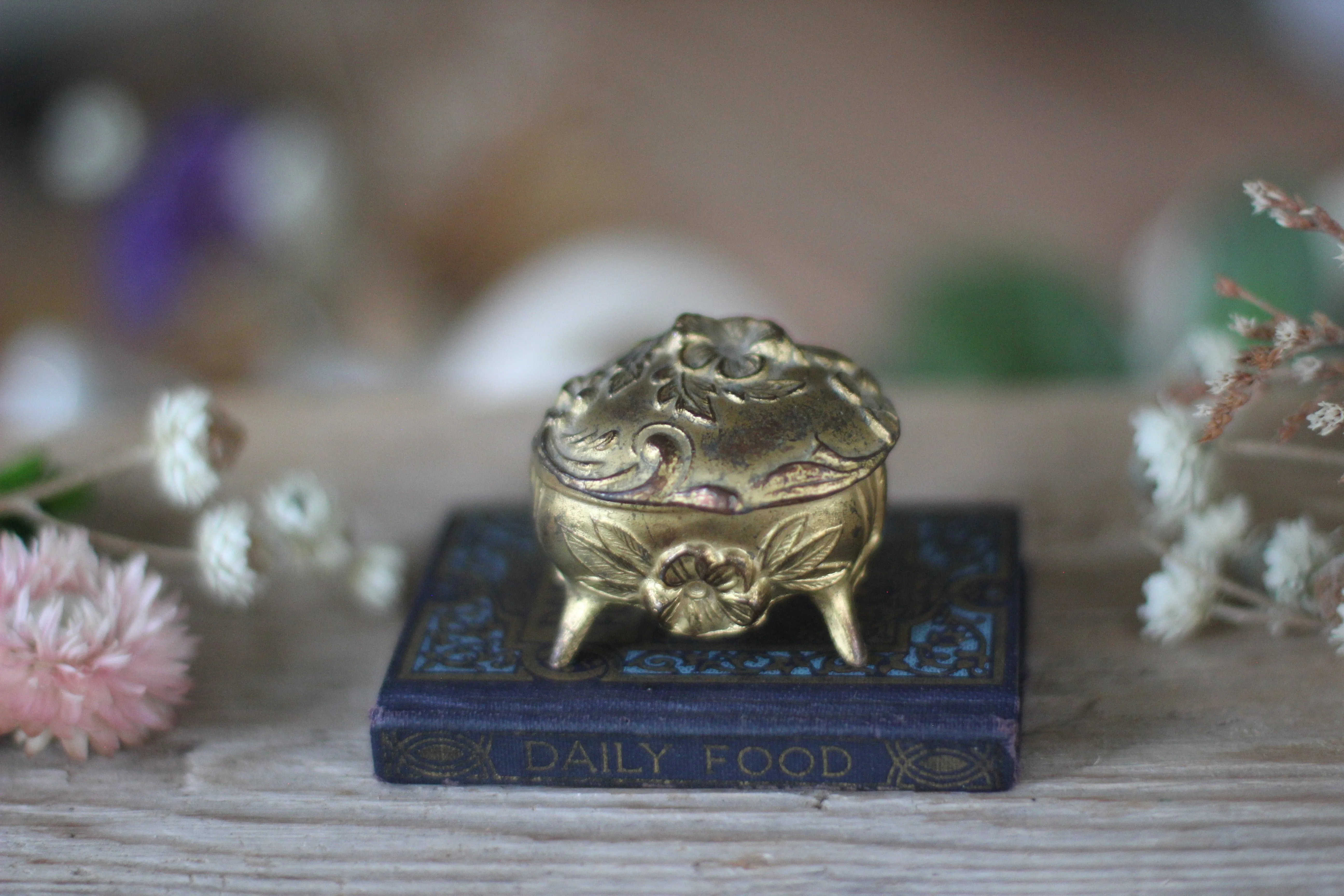 Antique Miniature Art Nouveau Ring Box