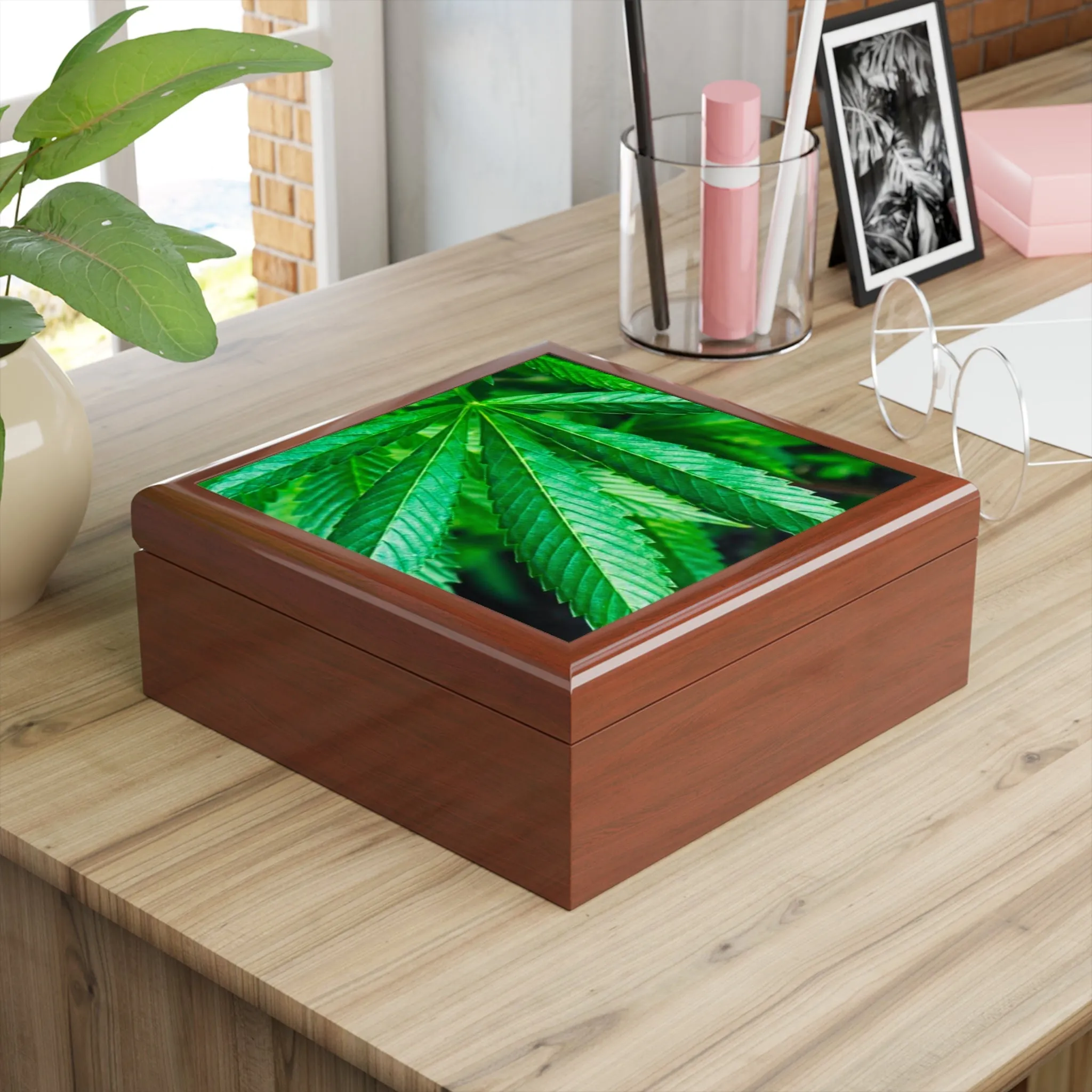 Cannibis Marijuana Stash and Jewelry Box