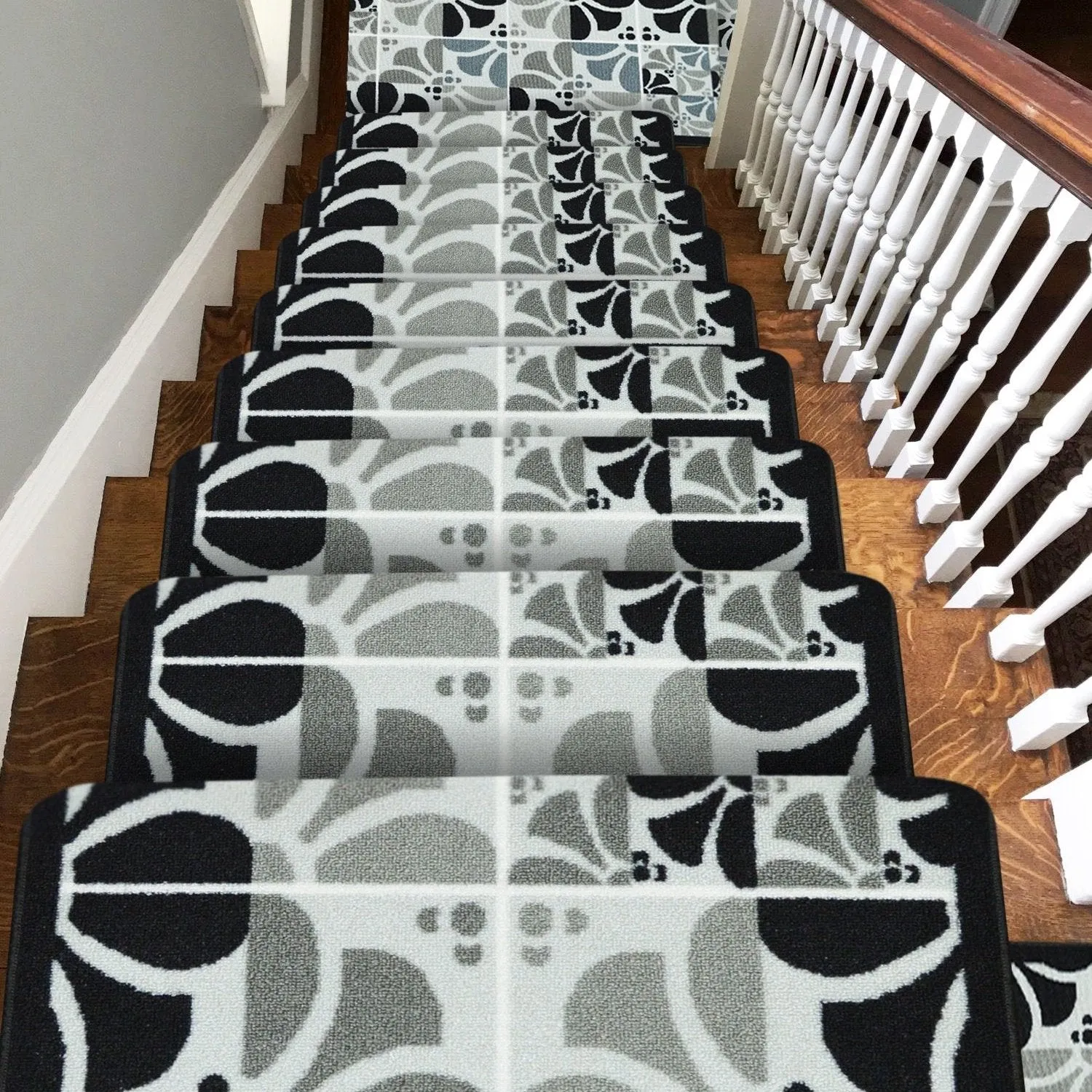 Stair Runner Hard Wearing Non-Slip Mat - Daisy Grey