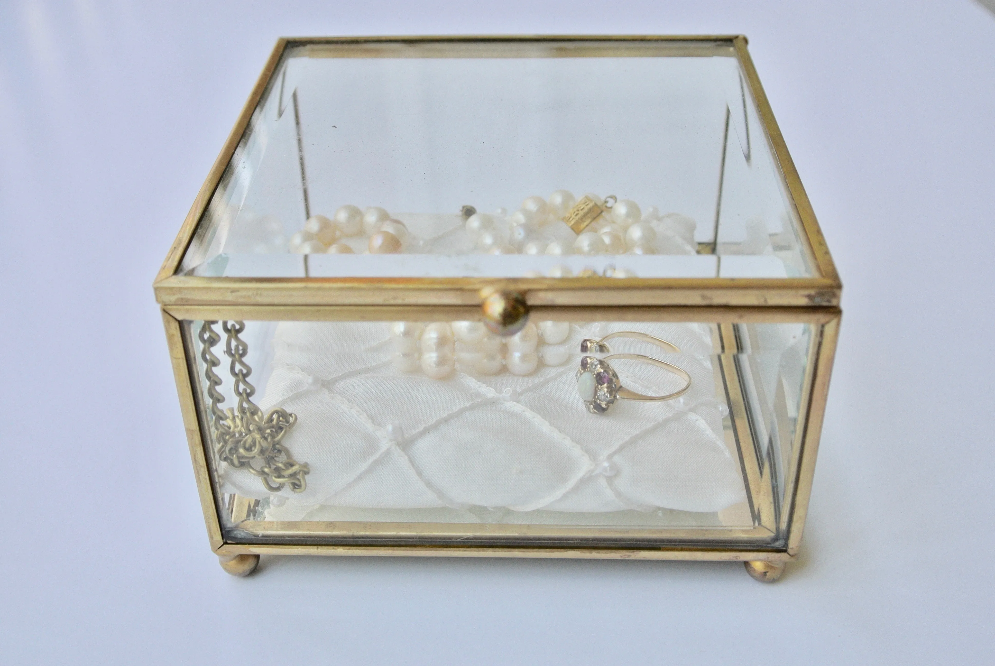 Take A Peak Jewelry Box (medium)